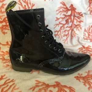 Dr Martens Bianca Chelsea Boot